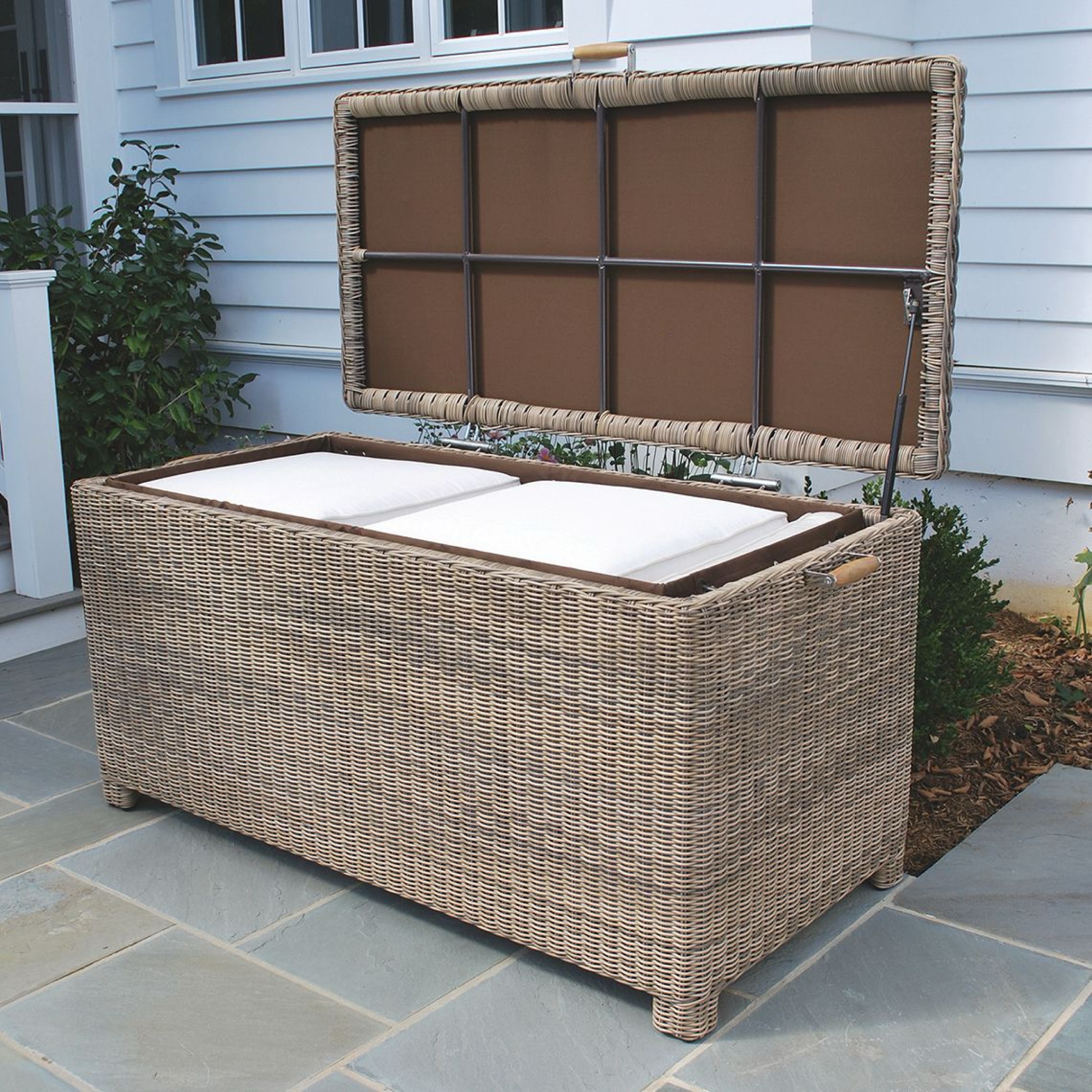 60" Sag Harbor Cushion Box