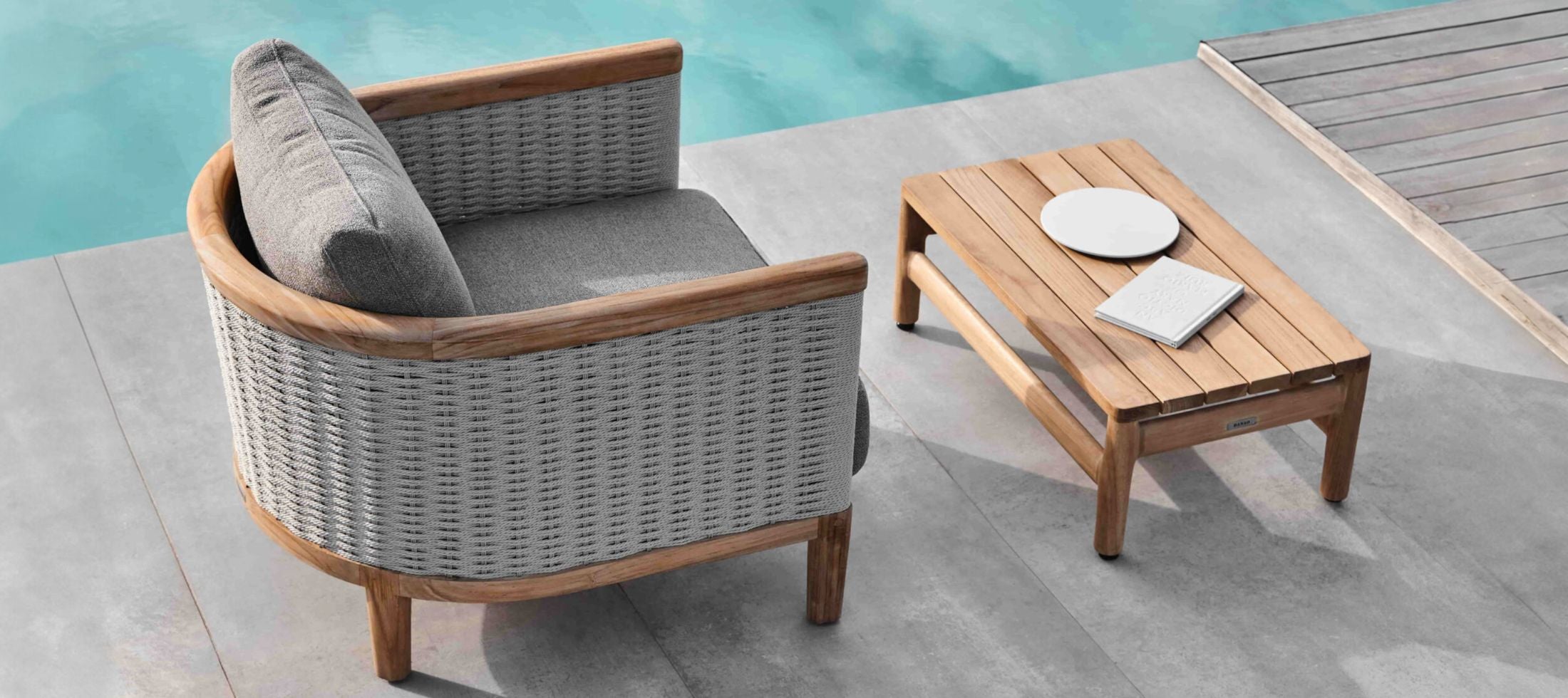Danao Boro Table and Chair